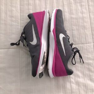 Nike women’s shoes